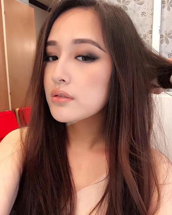 Đây là lỗi lông mày độc nhất vô nhị trong showbiz mà chỉ kỳ duyên mới mắc phải - 4