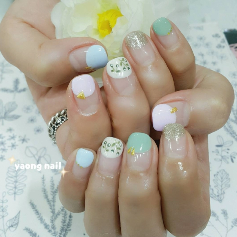 Điểm danh những hoạ tiết nail vui mắt dành cho mùa hè - 15