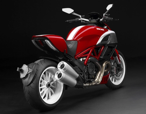  ducati diavel stripe 2013 - ngoại hình thể thao - 4