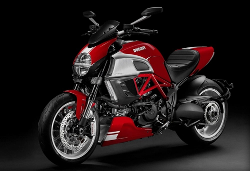  ducati diavel stripe 2013 với ngoại hình thể thao - 1