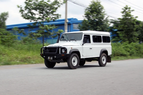  hình ảnh land rover defender 110 tại việt nam - 1