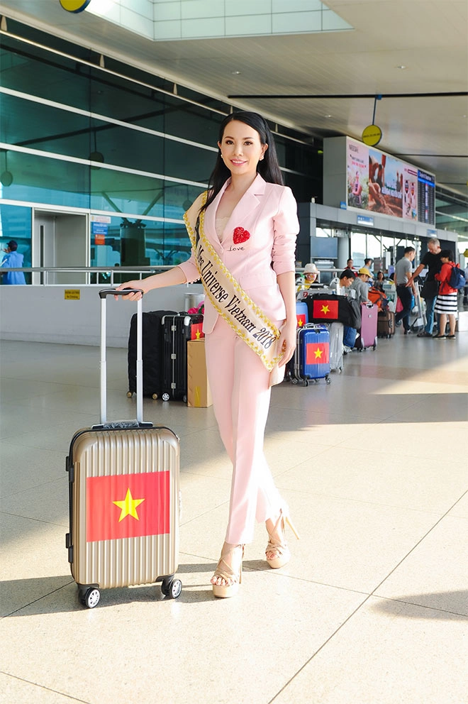 Hoa hậu châu ngọc bích mang hành lý khủng đến mrs universe 2018 - 7