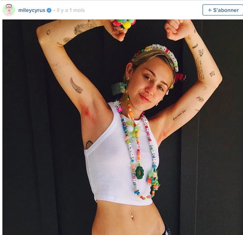 Miley cyrus tự tin khoe lông nách rậm rạp trên thảm đỏ - 6