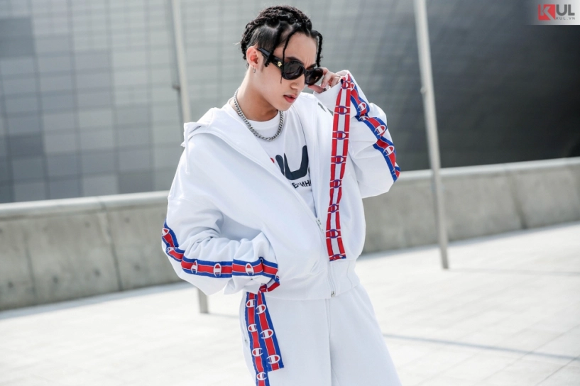 Seoul fashion week 2017 sơn tùng m-tp tết tóc và diện cả cây hiphop nổi bần bật - 2