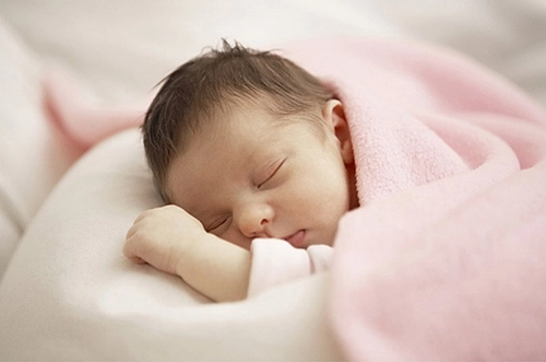 7 thói quen của trẻ sơ sinh cực nguy hại cho sức khỏe mẹ cần uốn nắn ngay - 2