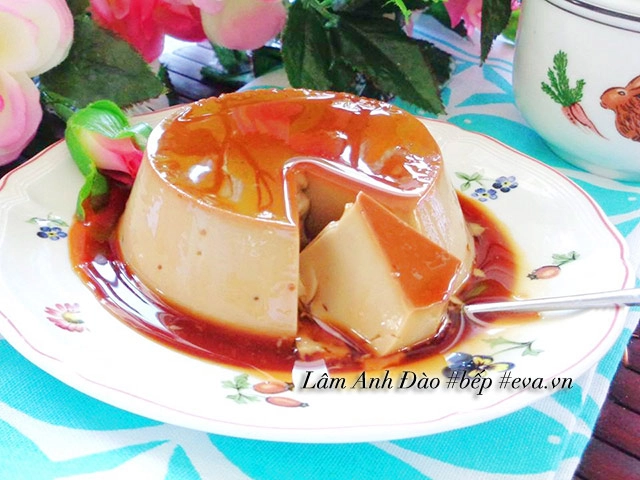 Bà nội trợ đảm đang bày mẹo làm bánh flan mịn mượt như nhung không lo bị rỗ - 3