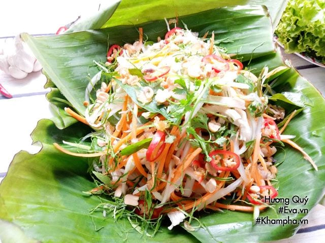 Mùa hè làm ngay gà xé phay trộn cay cho ông xã nhậu chơi - 7