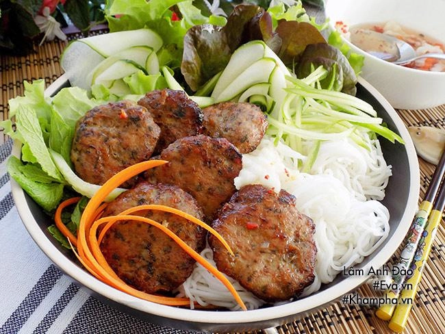 Bún chả nướng thơm ngon hấp dẫn ngày cuối tuần - 8