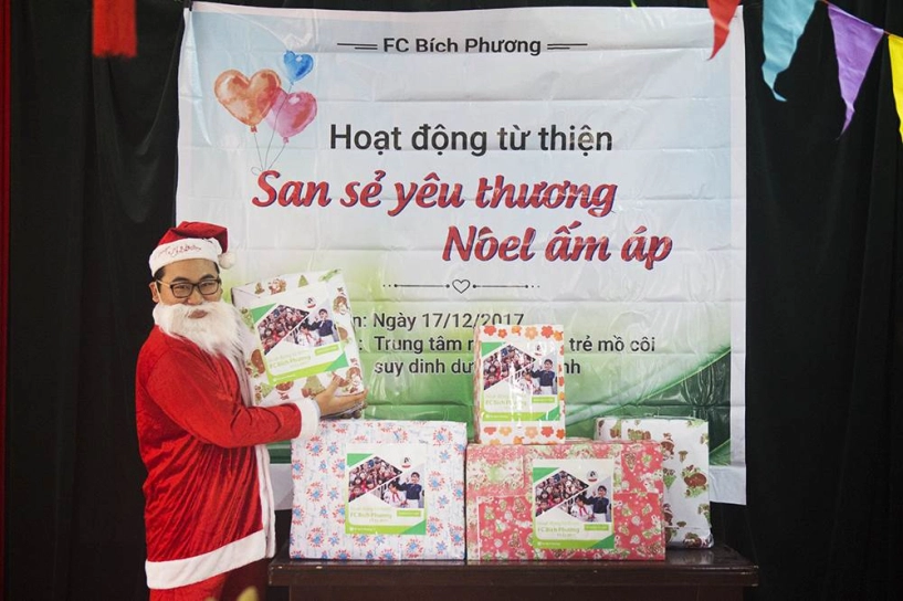 Cùng fc bích phương san sẻ yêu thương mùa giáng sinh - 1