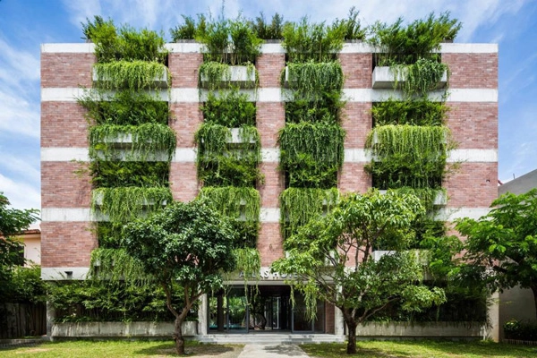 Một ngôi nhà việt dung dị bất ngờ lọt top những công trình xanh độc đáo nhất thế giới - 1