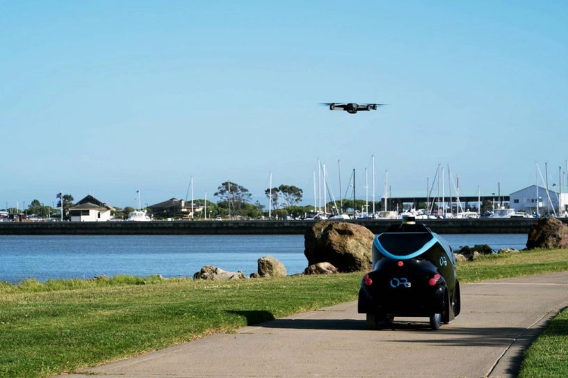 Xe tuần tra tự hành kết hợp với drone không người lái đầu tiên trên thế giới - 1