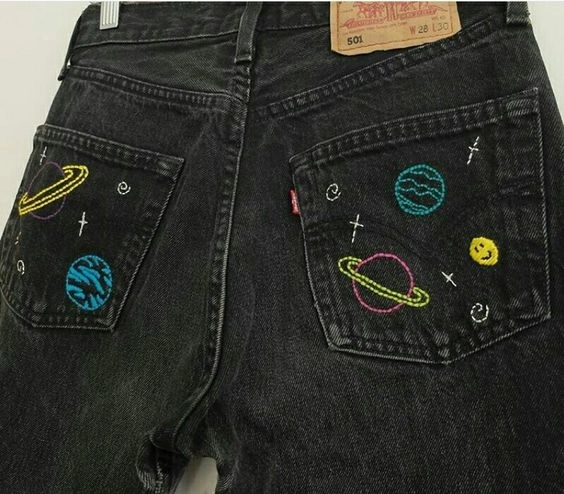 Diy tự tay biến hình cho chiếc quần jeans cũ bằng những mũi thêu đơn giản - 2