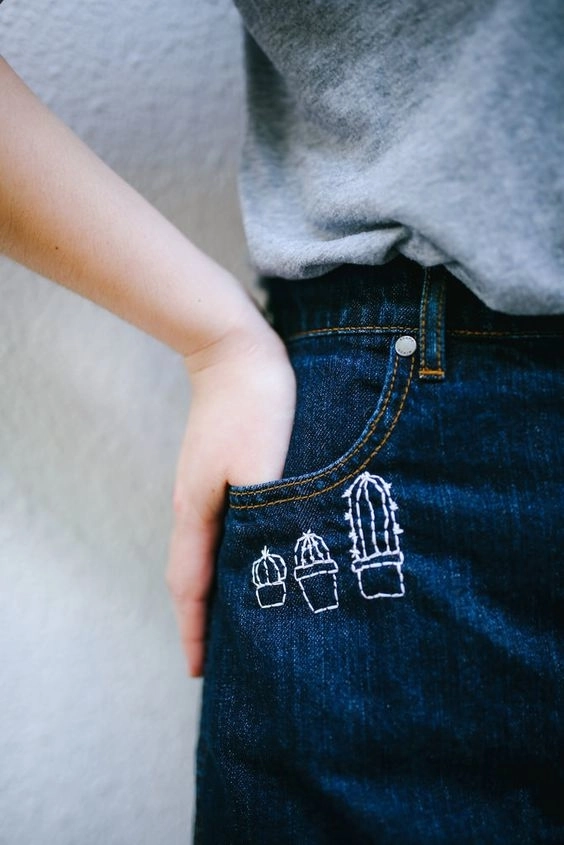 Diy tự tay biến hình cho chiếc quần jeans cũ bằng những mũi thêu đơn giản - 3