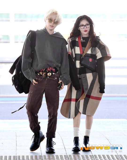 Hyuna và edawn tình tứ không rời tại sân bay nhưng điều mà fan chú ý lại là quần của edawn - 2