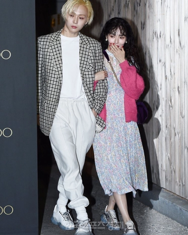 Hyuna và edawn tình tứ không rời tại sân bay nhưng điều mà fan chú ý lại là quần của edawn - 6