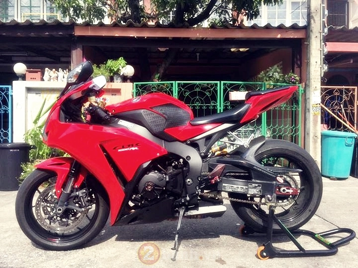 Honda cbr1000rr độ chất ngây ngất của dân chơi thái lan - 2