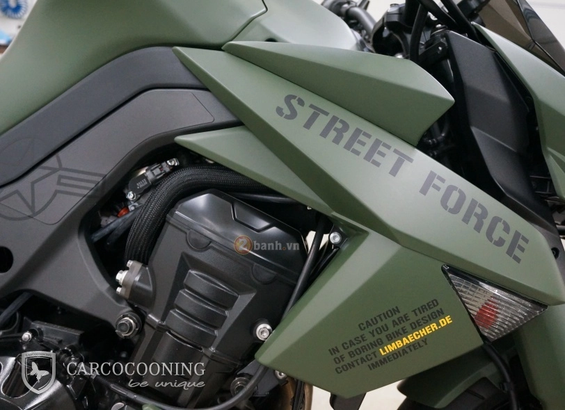 Kawasaki z1000 ấn tượng trong bộ cánh street force - 2