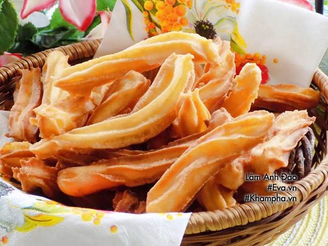 Bánh xoắn chiên giòn trông cực ngon mà làm cực dễ - 9
