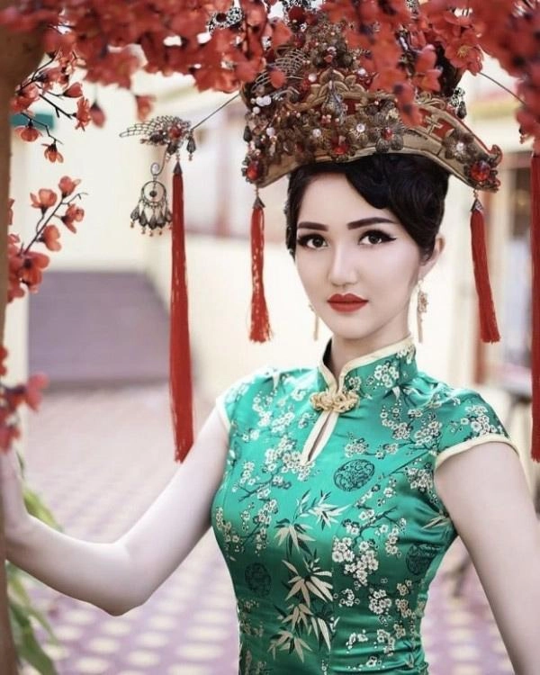 Bất ngờ chưa bích phương có chị em sinh đôi giống y đúc lại còn là hoa hậu nữa - 4