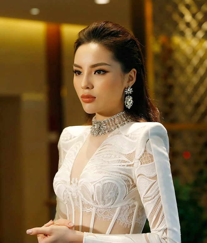 Chiêm quốc thái vị bác sĩ lũng đoạn nhan sắc showbiz việt - 17