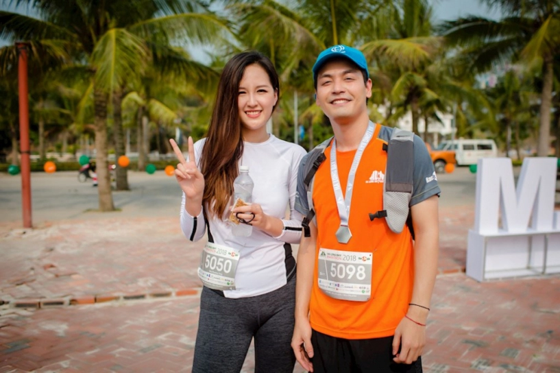 Khoảnh khắc đáng yêu khi mai phương thuý chạy bộ ha long bay marathon 2018 - 8
