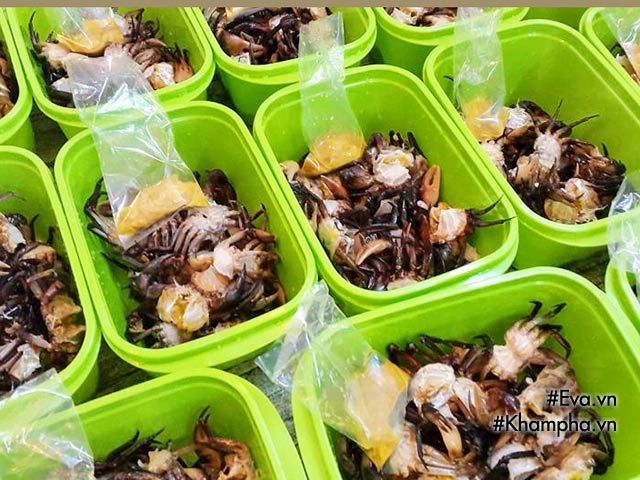 Mẹ 2 con chia sẻ cách trữ đông cua dùng suốt mùa hè - 2