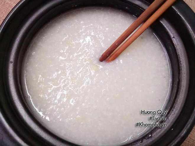 Nấu cháo trai ngọt thơm đãi cả nhà bữa sáng cuối tuần - 7
