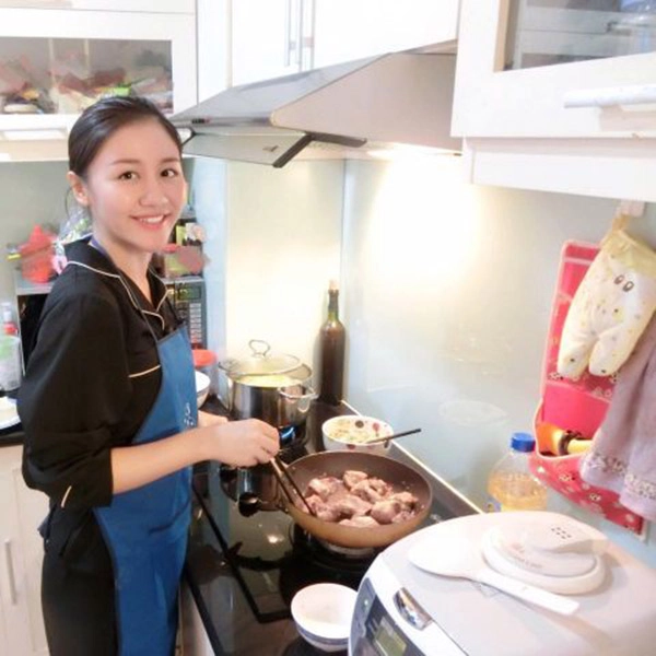 Những lần bảo thanh hh mỹ linh cùng dàn mỹ nhân việt vào bếp nấu ăn khiến dân tình ngỡ ngàng - 9