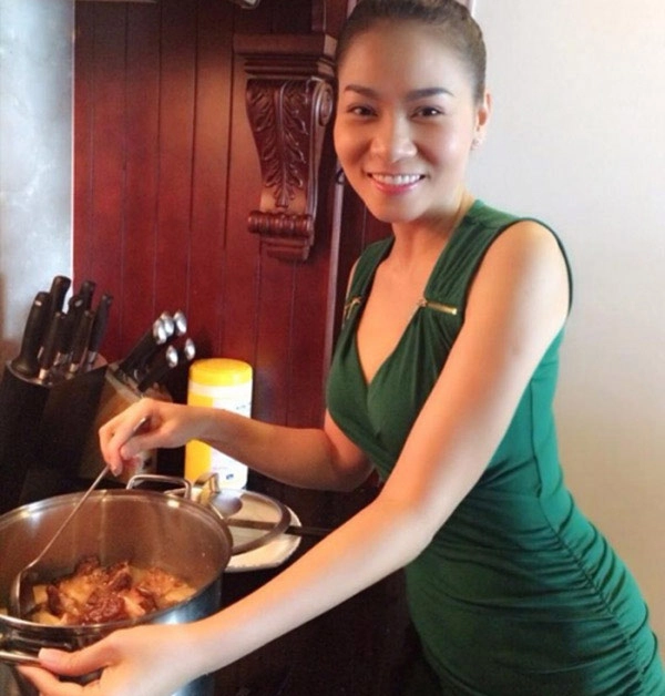 Những lần bảo thanh hh mỹ linh cùng dàn mỹ nhân việt vào bếp nấu ăn khiến dân tình ngỡ ngàng - 13