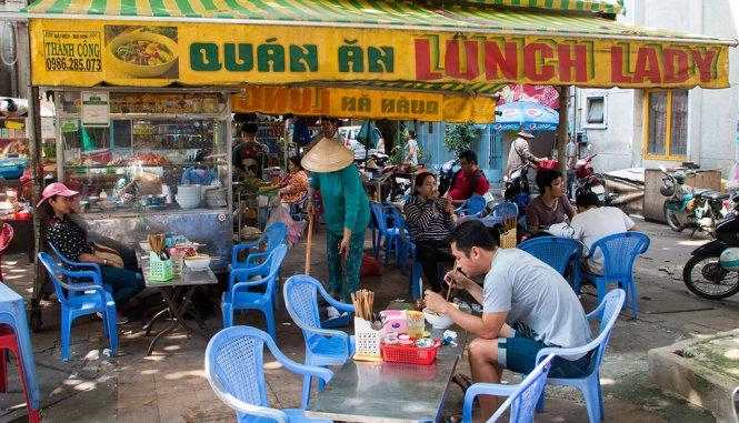 Những quán ăn việt ghi dấu chân anthony bourdain người đầu bếp đưa ẩm thực việt ra thế giới - 7