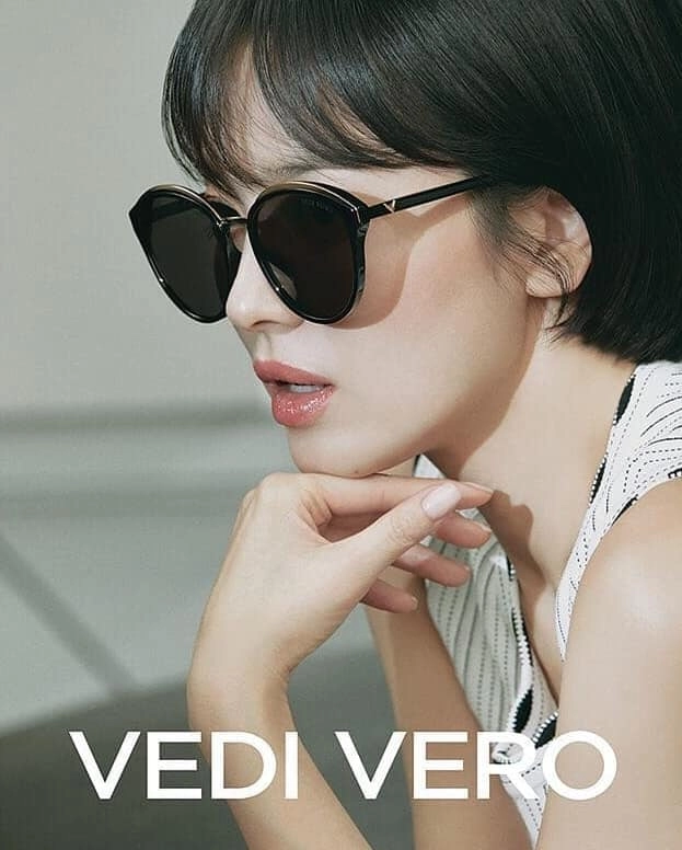 Song hye kyo khẳng định vẻ đẹp đẳng cấp nữ thần dù đã 38 tuổi trong loạt ảnh quảng cáo mới nhất - 3
