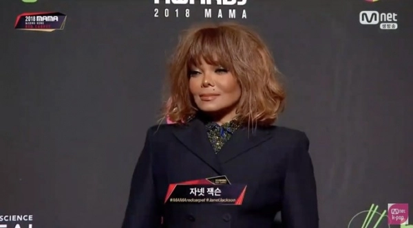 Thảm đỏ lễ trao giải mama 2018 hong kong bts đổ bộ với gu thời trang cực chất bên cạnh dàn sao khủng - 19
