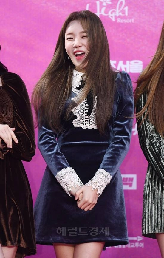 Thảm đỏ seoul music awards bts và twce đồng loạt đổi màu tóc loạt sao nữ mặc mỏng manh bất chấp giá lạnh - 11