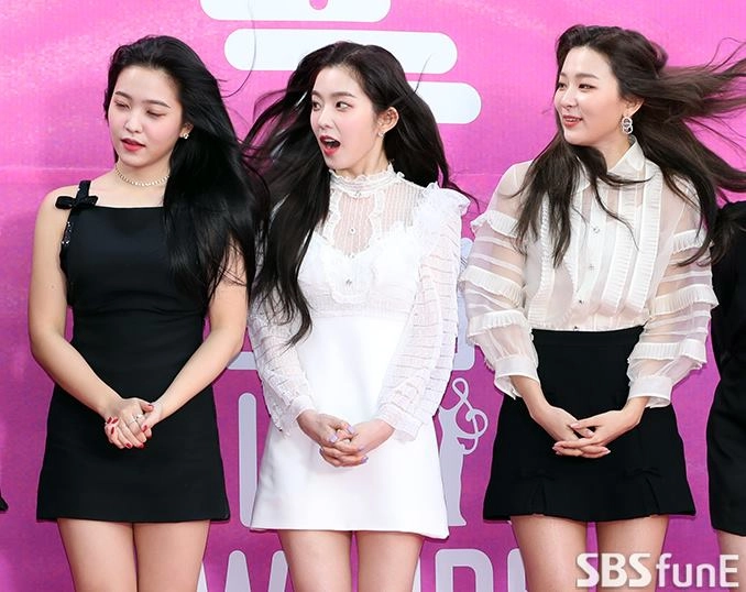 Thảm đỏ seoul music awards bts và twce đồng loạt đổi màu tóc loạt sao nữ mặc mỏng manh bất chấp giá lạnh - 17