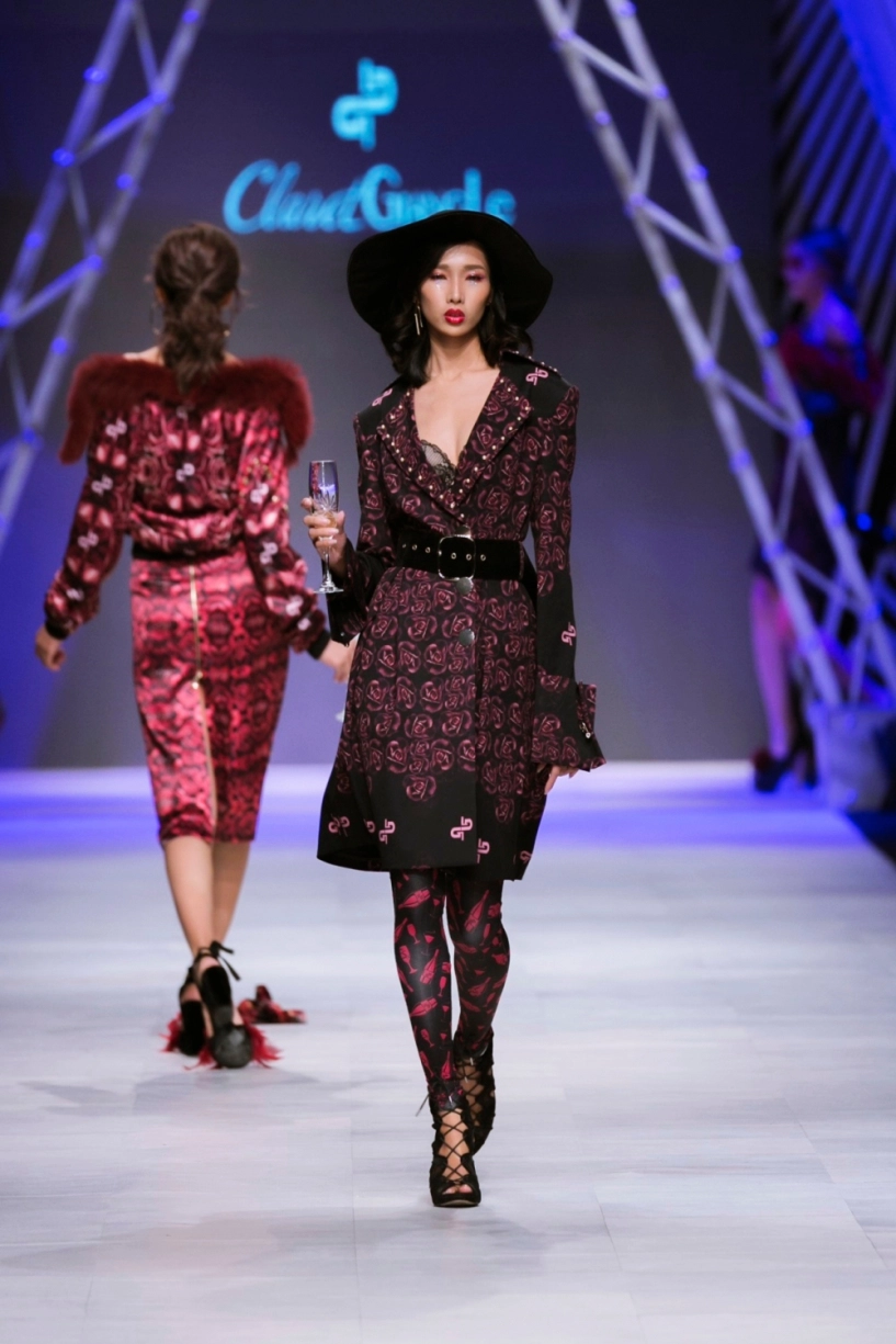 Vifw 0211 huyền my bị chê catwalk như đi chợ võ hoàng yến sắc lạnh ở vị trí vedette - 19