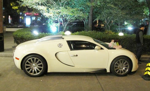  bugatti veyron làm xe rước dâu - 3