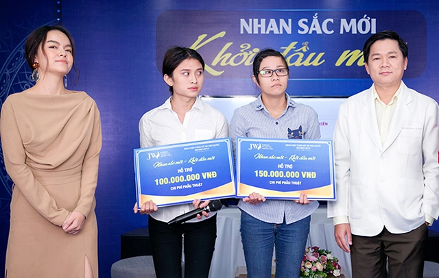 Ca sĩ phạm quỳnh anh đồng hành cùng nhan sắc mới-khởi đầu mới tài trợ 100 triệu hỗ trợ thí sinh - 6