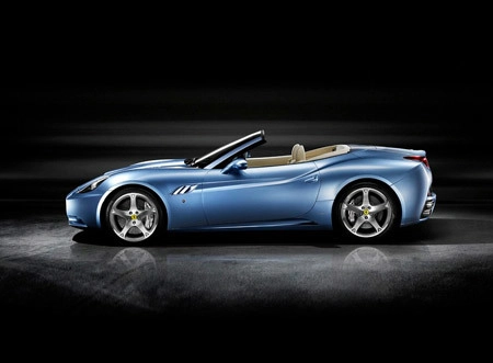  chiếc ferrari california đầu tiên được bán - 3