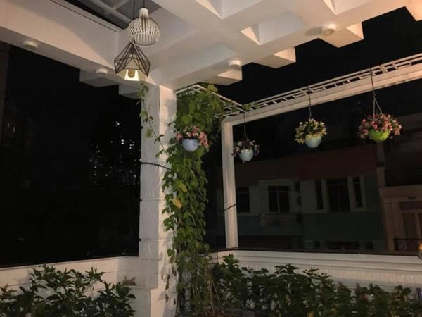 Cuộc sống của vy oanh và chồng đại gia trong biệt thự triệu đô ở sài gòn - 6