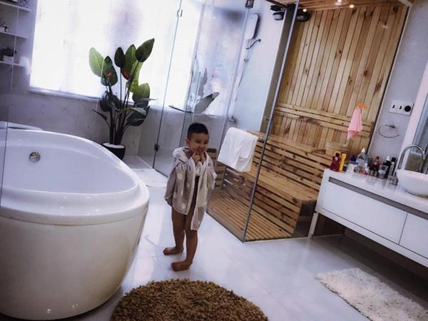 Cuộc sống của vy oanh và chồng đại gia trong biệt thự triệu đô ở sài gòn - 12