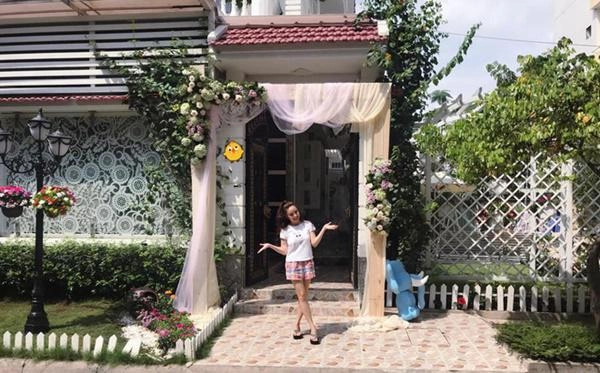 Cuộc sống của vy oanh và chồng đại gia trong biệt thự triệu đô ở sài gòn - 4