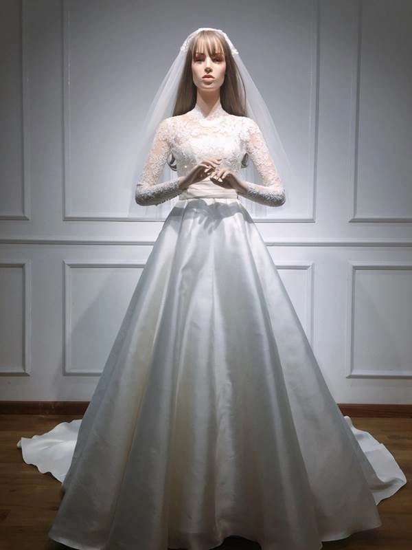 Đính hàng ngàn viên pha lê nhưng váy cưới của đặng thu thảo không khác gì bộ grace kelly từng mặc - 2