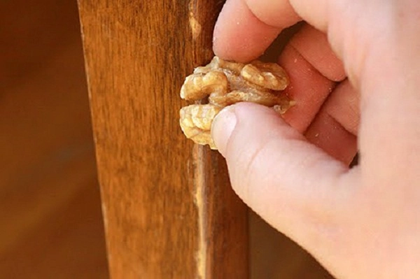 Đồ gỗ sáng bóng mấy năm vẫn như mới nhờ vài mẹo cực đơn giản - 4