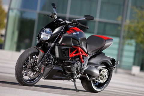  ducati chính thức trình làng diavel - 1