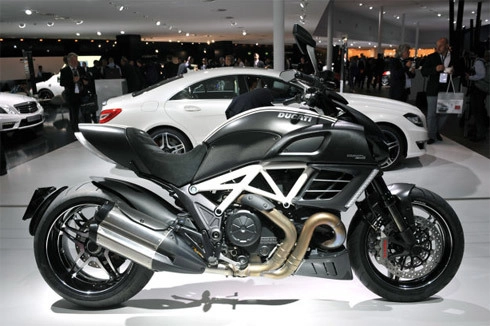  ducati diavel amg special edition - 1