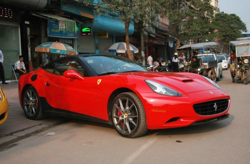  ferrari california thứ hai về việt nam - 1