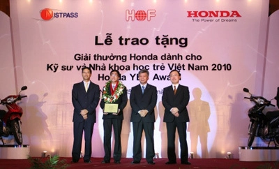  giải thưởng honda yes award 2010 - 1