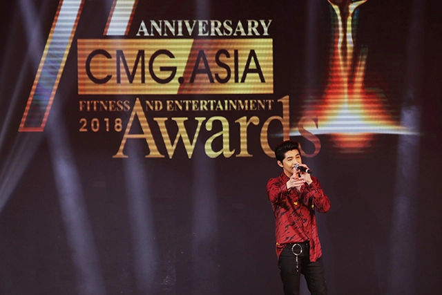 Hai hit cũ của hồ ngọc hà lại gây bão tại cmg awards - 4