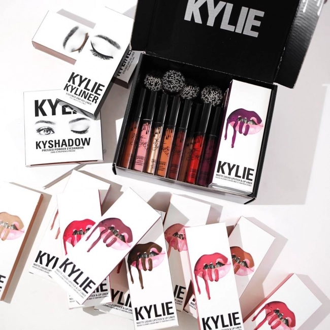 Hé lộ cửa hàng đầu tiên của kylie cosmetics tại thành phố new york - 7