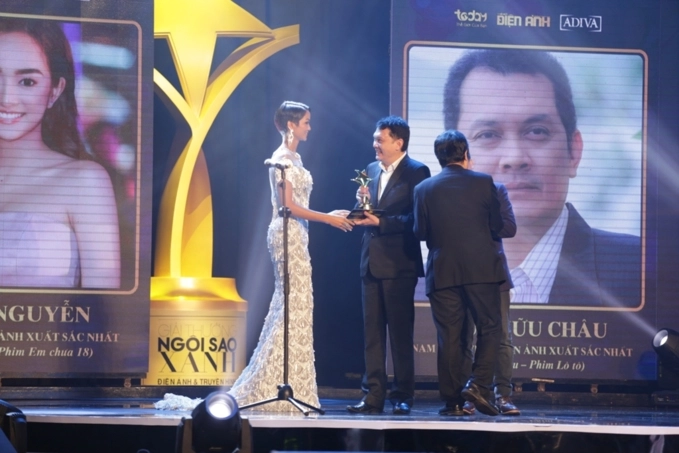 Hhen nie đắt show sự kiện sau đăng quang vinh dự được công bố và trao giải thưởng điện ảnh - 4